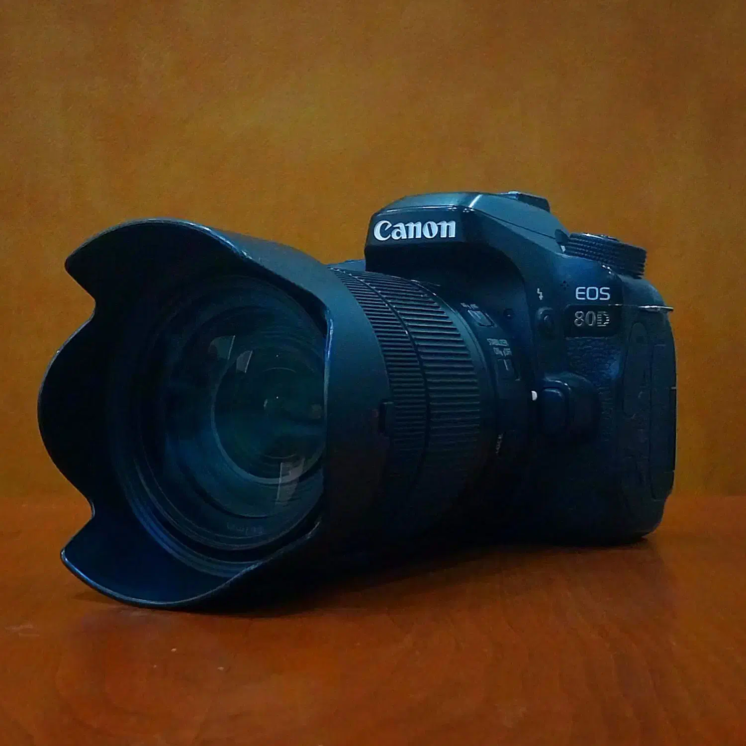 کانن ۸۰ دی با لنز ۱۸ ۱۳۵|دوربین عکاسی و فیلم‌برداری|بابل, |دیوار