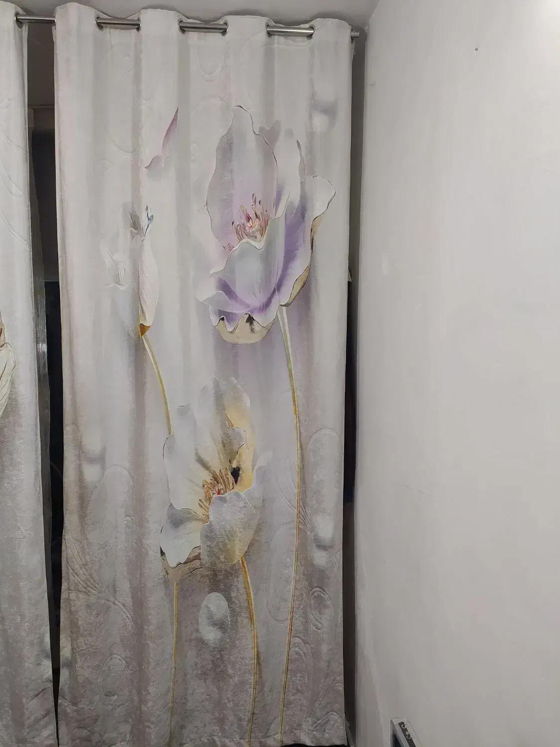 پرده چاپی جنس درجه یک مخمل|پرده، رانر، رومیزی|تهران, شکوفه (عبدل آباد)|دیوار