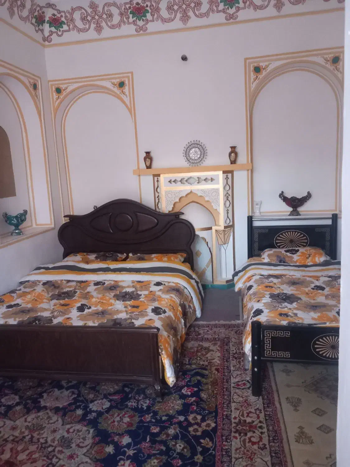 اجاره اتاق و سوئیت در اقامتگاه بومگردی عمارت پدری|اجارهٔ کوتاه‌مدت آپارتمان و سوئیت|شاهین‌شهر, گرگاب|دیوار