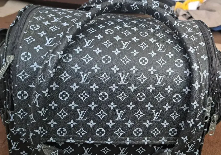 کیف|کیف، کفش، کمربند|فسا, |دیوار