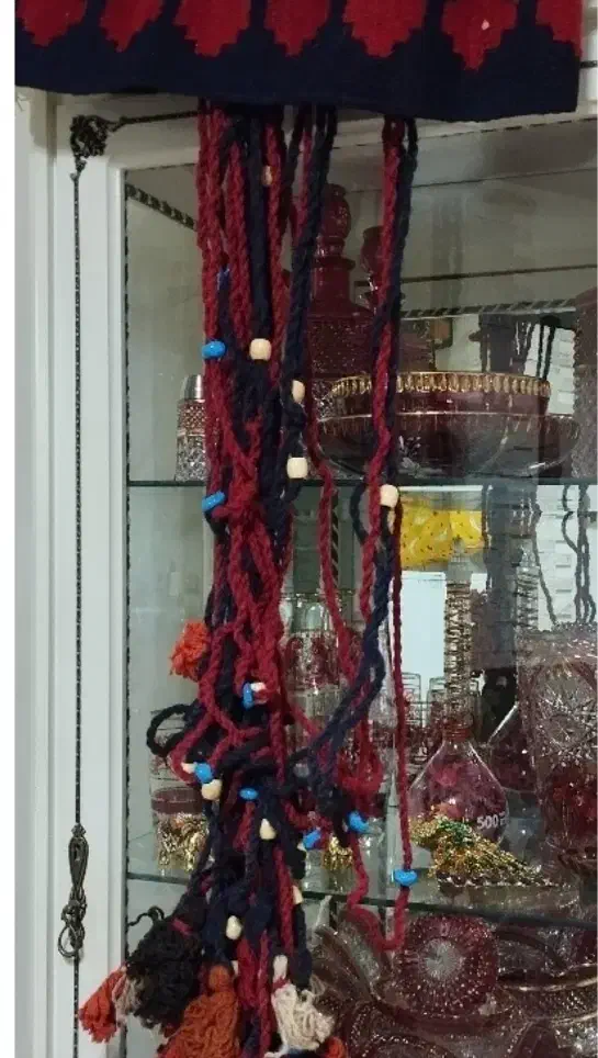 آویز سنتی سر در گلیم|گلیم، جاجیم، گبه|تهران, بهداشت|دیوار