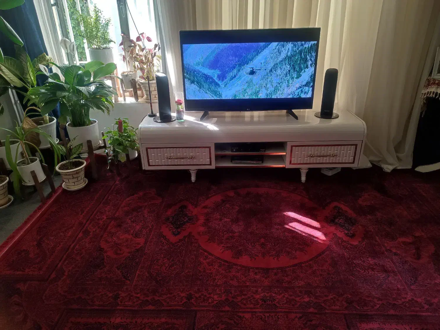 اینه وکنسول ومیزتی وی ست|میز تلویزیون|کرمانشاه, |دیوار