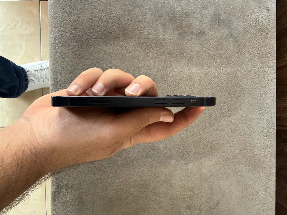 12mini|موبایل|قم, آزادگان|دیوار