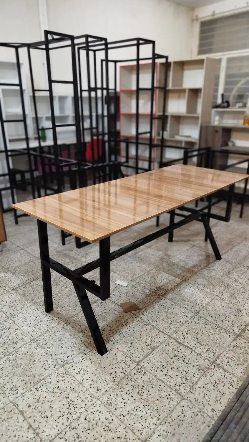 میز کار|مبلمان اداری|نیشابور, شهید بهشتی|دیوار