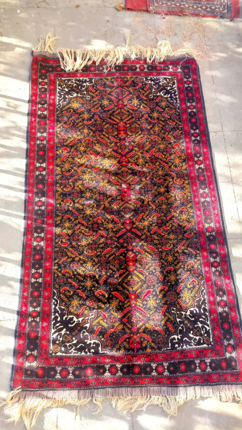 قالیچه|فرش|تربت‌حیدریه, اندیشه|دیوار