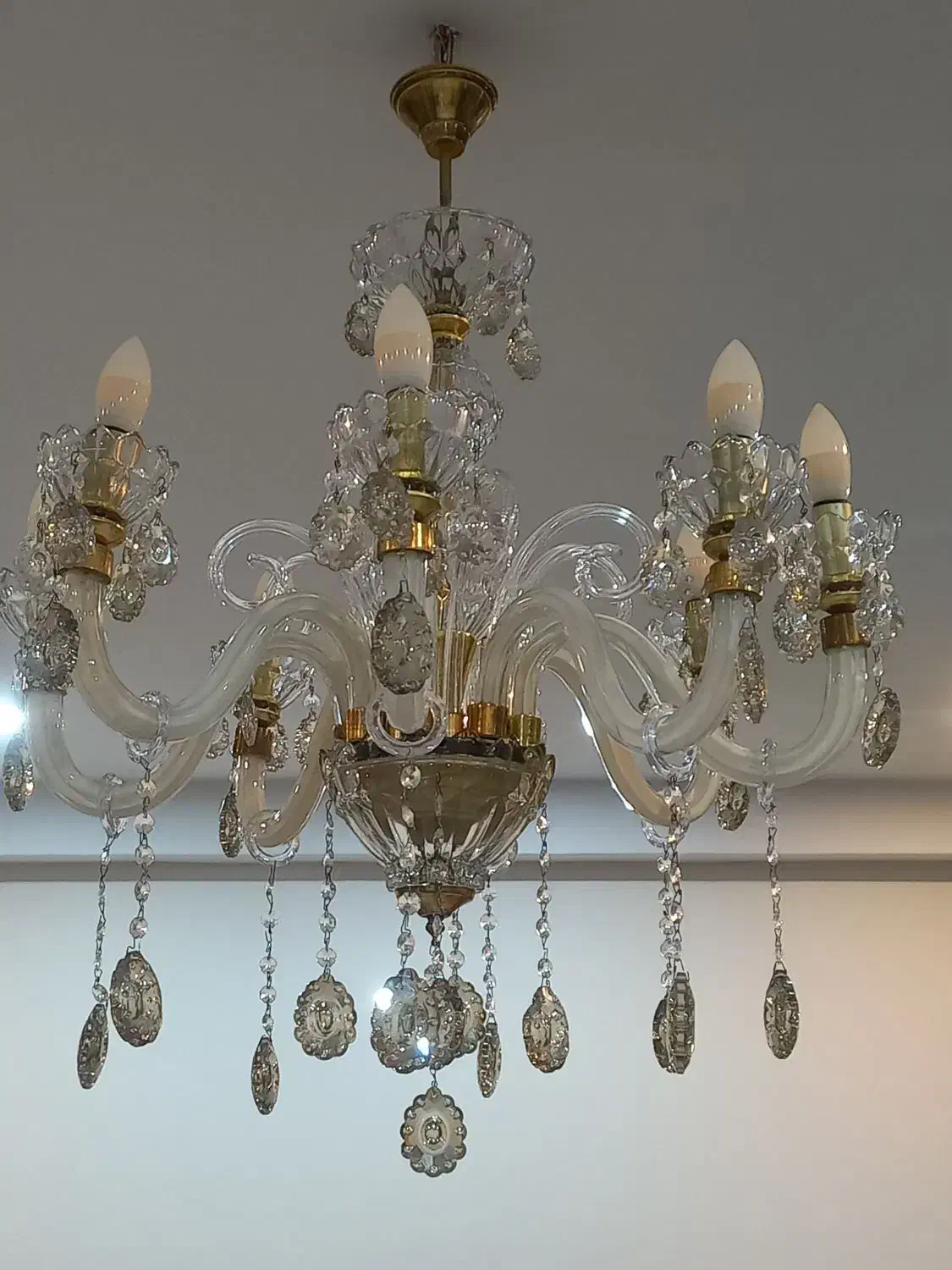 لوستر ۸شاخه بسیارشیک|لوستر و چراغ آویز|کرج, باغستان|دیوار