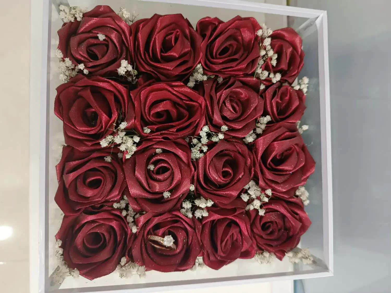 گل رز جاودان|گل مصنوعی|گلبهار, شهر جدید گلبهار|دیوار