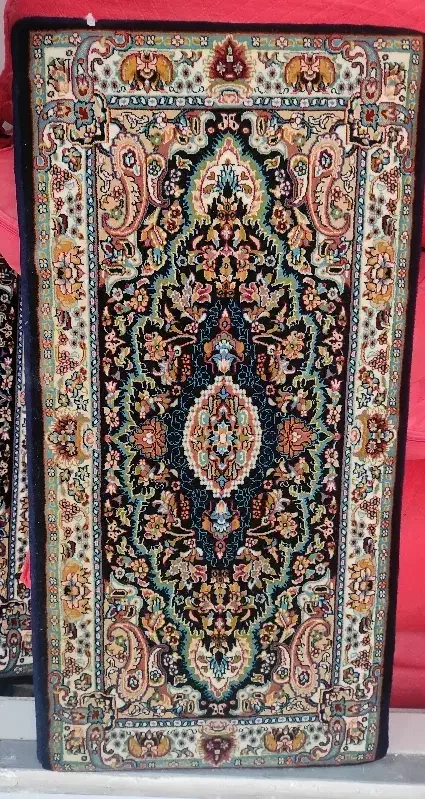 پشتی سالم و نو|پشتی|سبزوار, فرهنگیان|دیوار