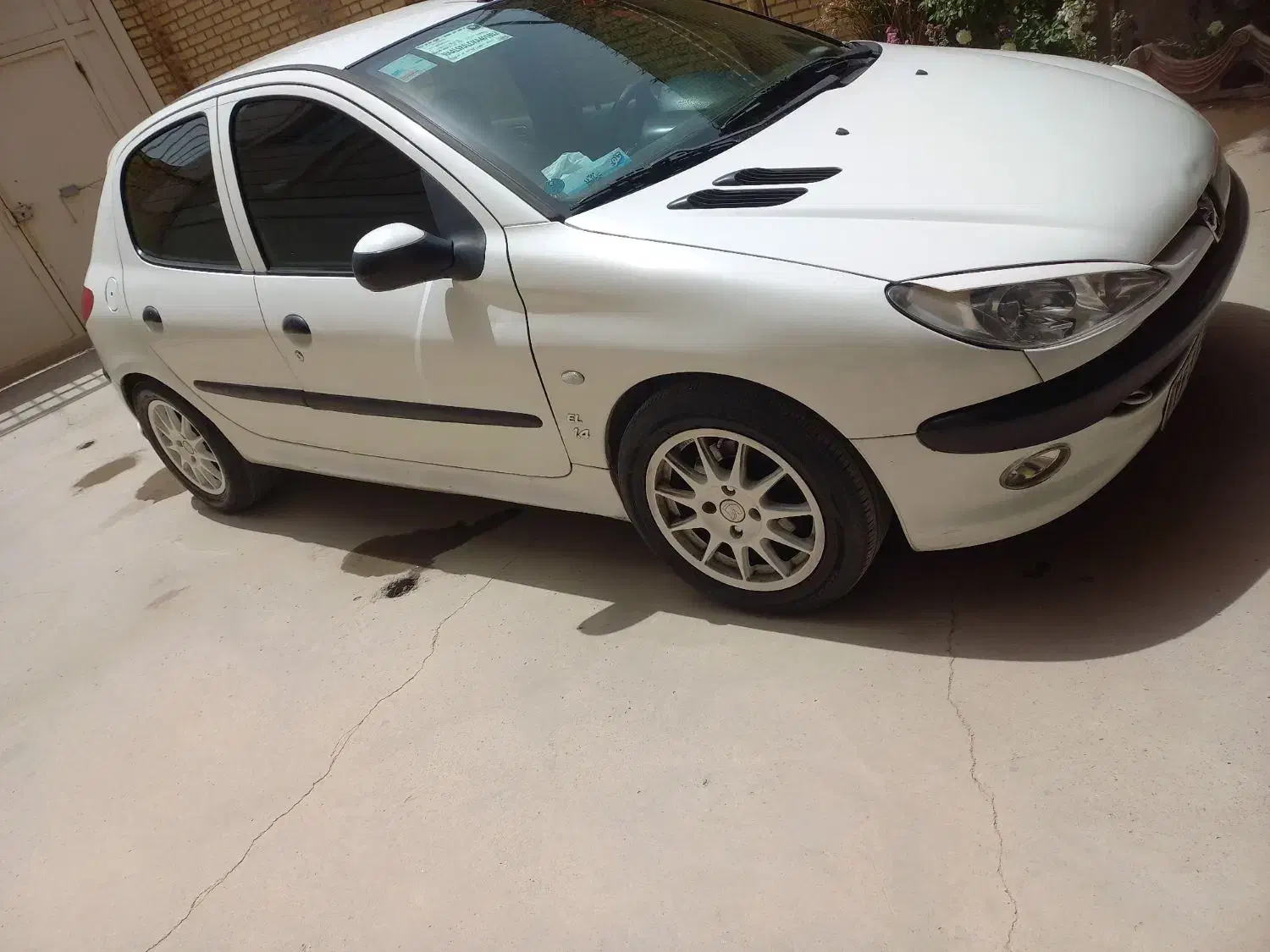 ۲۰۶ سفید تیپ ۲|خودرو سواری و وانت|اصفهان, گرکان|دیوار