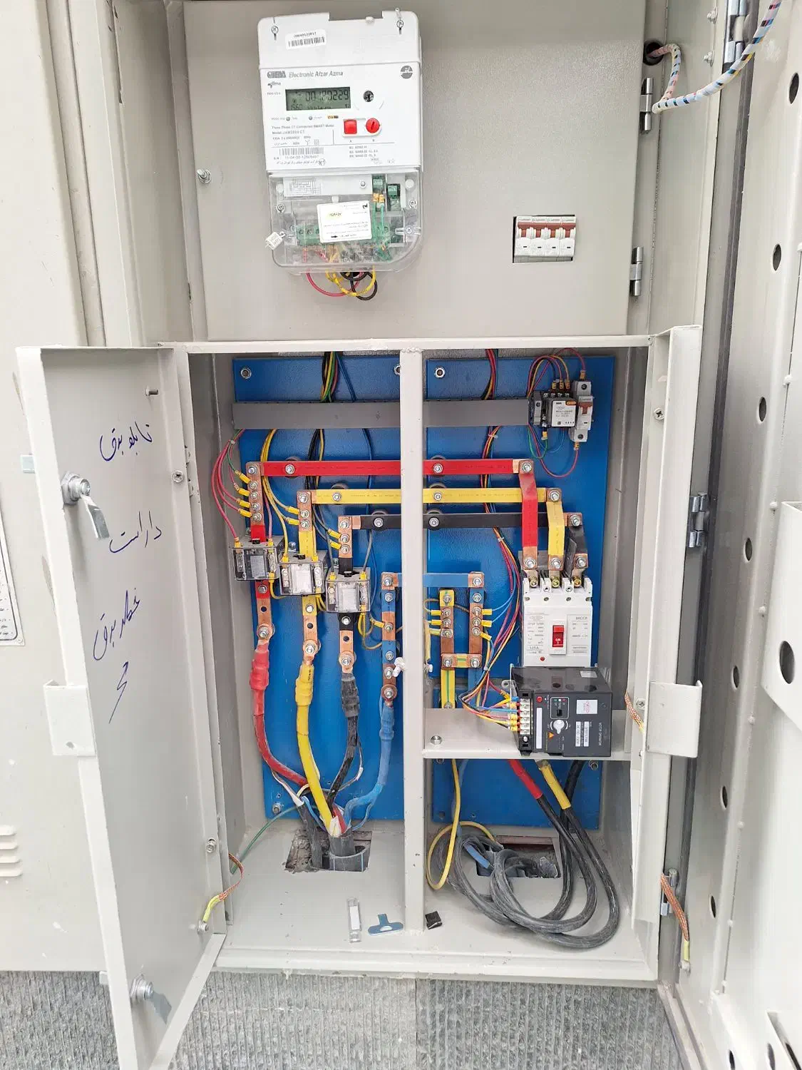 کارگرجوشکار ورنگکار استاتیک|استخدام صنعتی، فنی، مهندسی|چهاردانگه (تهران), |دیوار