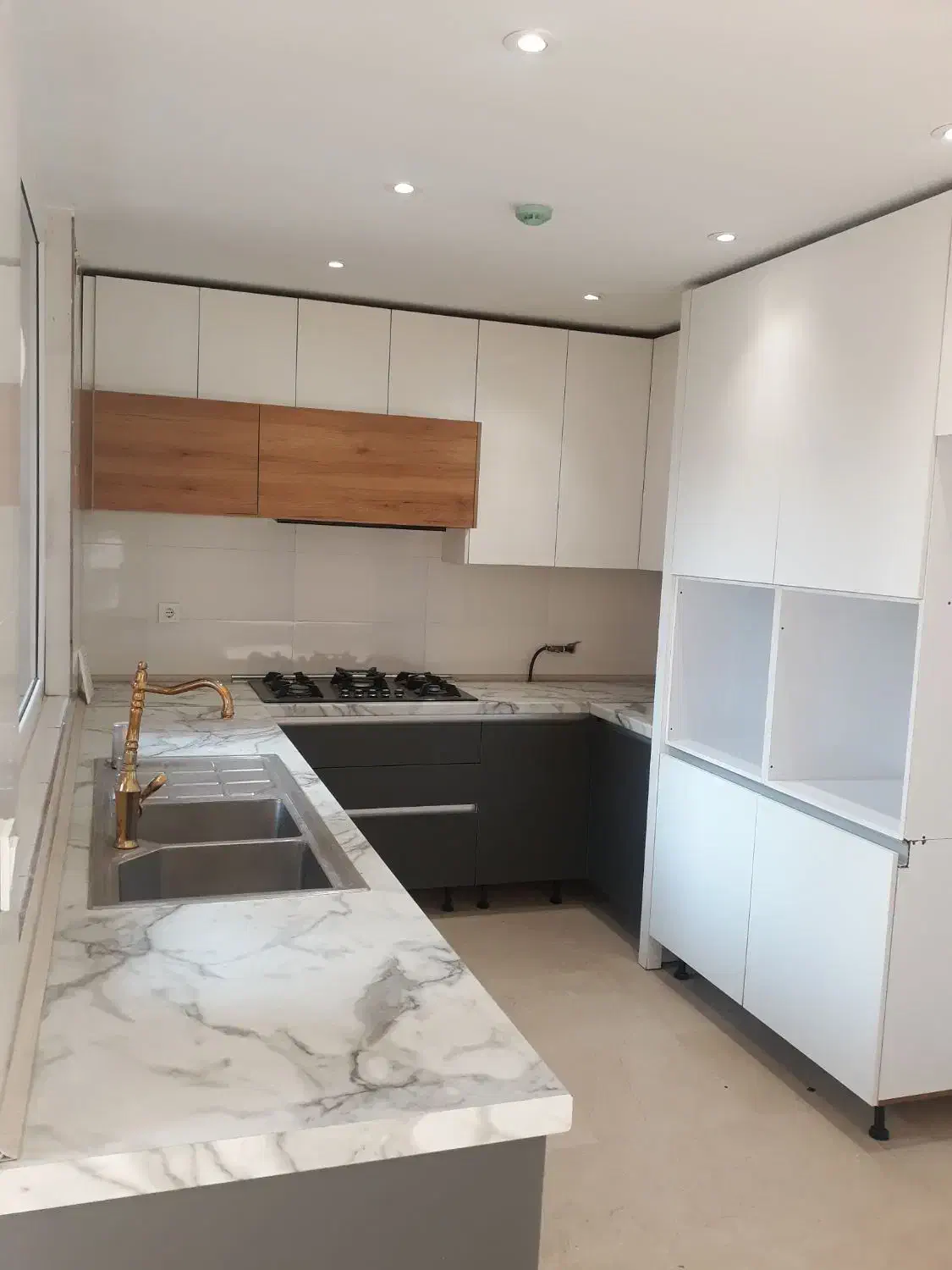 واحدبینظیر۱۲۰متری۳خواب پُرنوردریک ساختمان ۴ساله