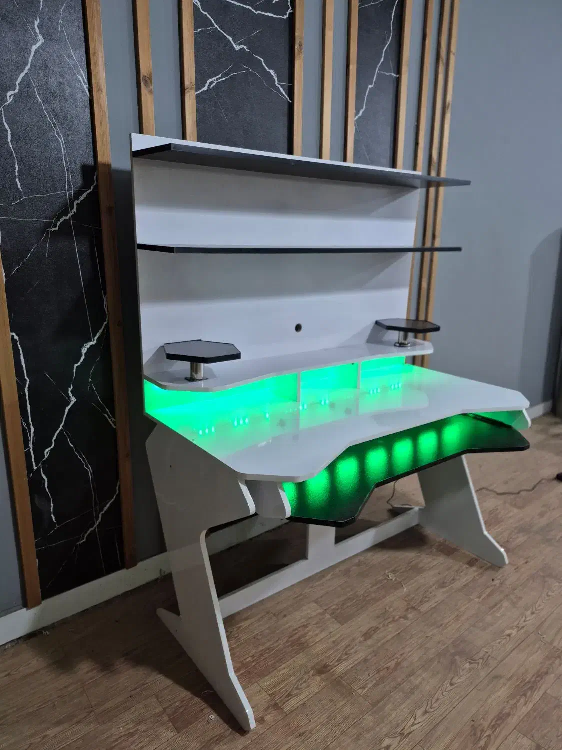 میز استودیو و گیم برند kd|میز تحریر و کامپیوتر|تهران, یافتآباد|دیوار