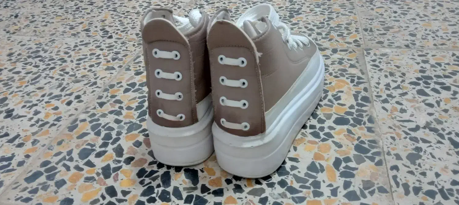 کفش ساقدار سایز 38|کیف، کفش، کمربند|رشت, انصاری|دیوار