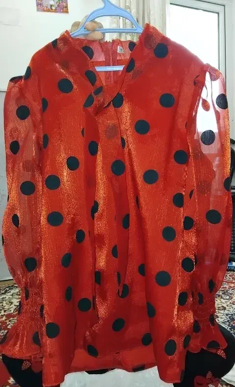 لباس|لباس|گلبهار, شهر جدید گلبهار|دیوار