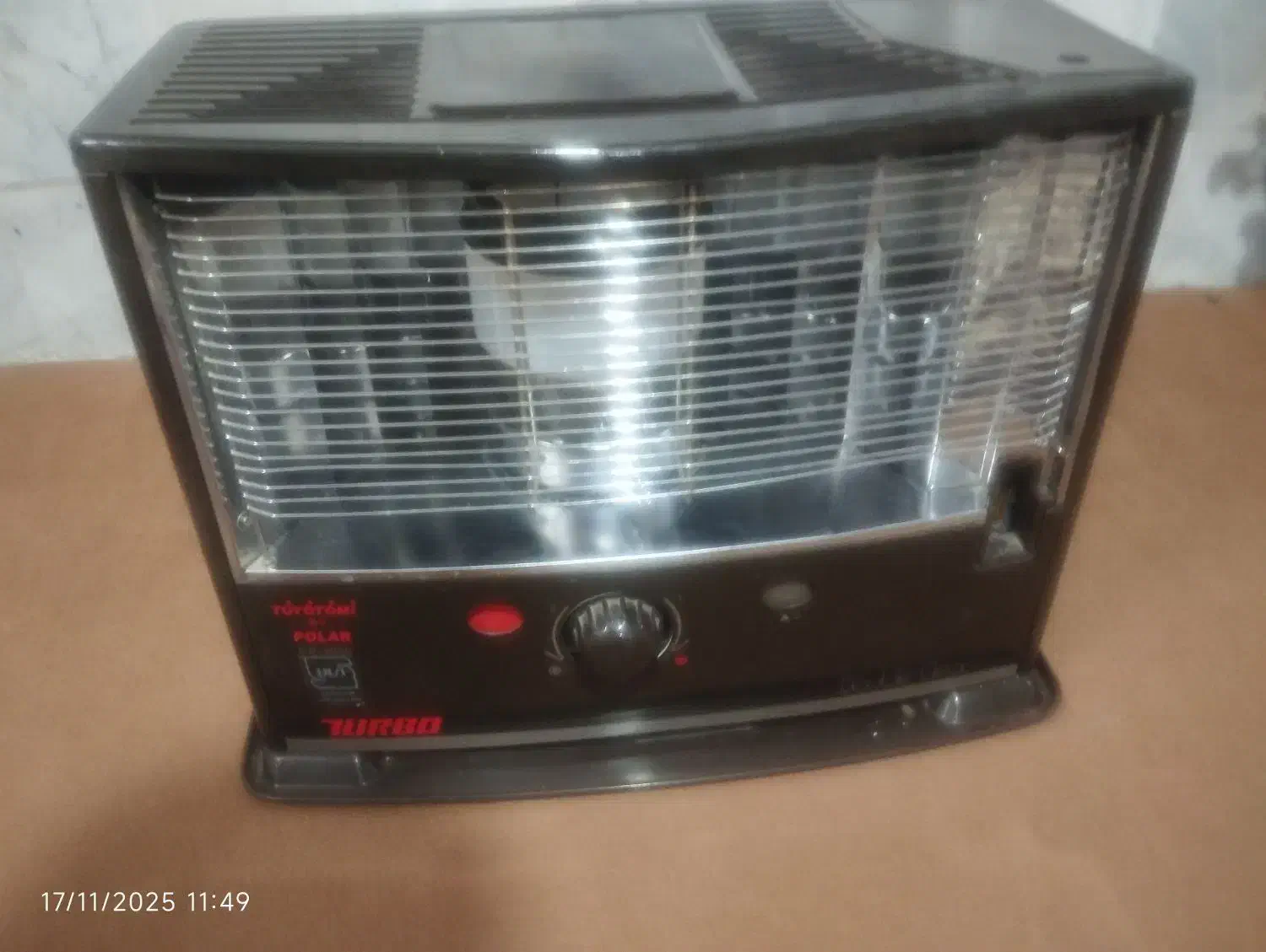 سماور نفتی ویک عدد برقی و چراغ تیوست و چراغ نفتی|سماور، چایساز، قهوهساز|زاهدان, |دیوار