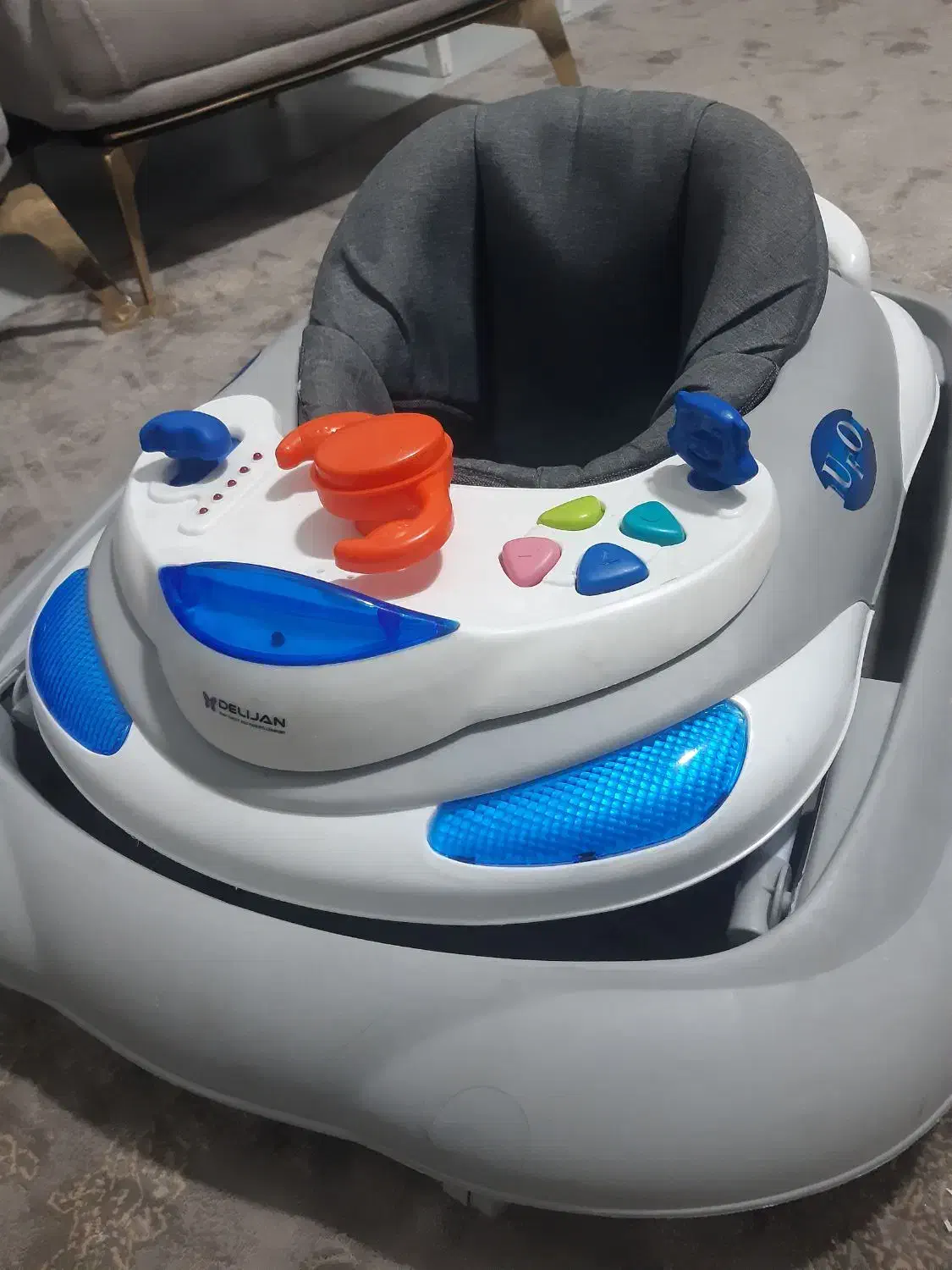 روروَک بچه|اسباب و اثاث بچه|پیشوا, |دیوار