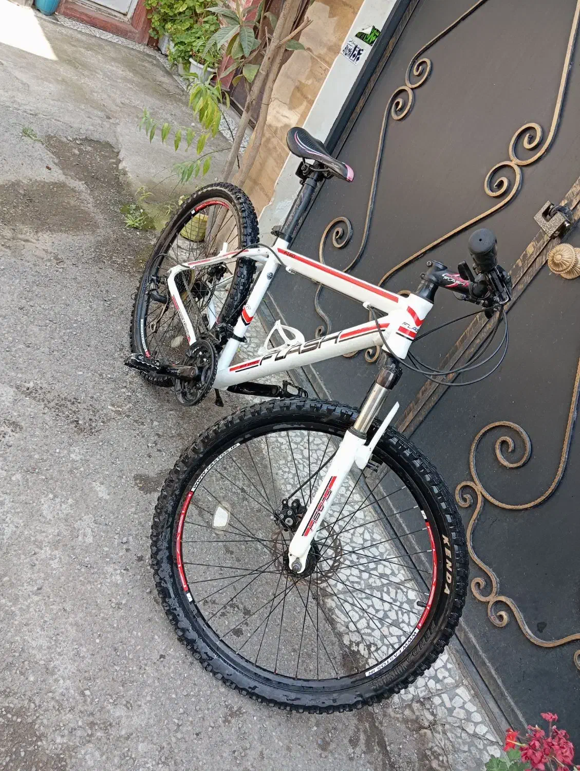 دوچرخه 26 فلش ( تخفیفم دارد)|دوچرخه، اسکیت، اسکوتر|لنگرود, |دیوار