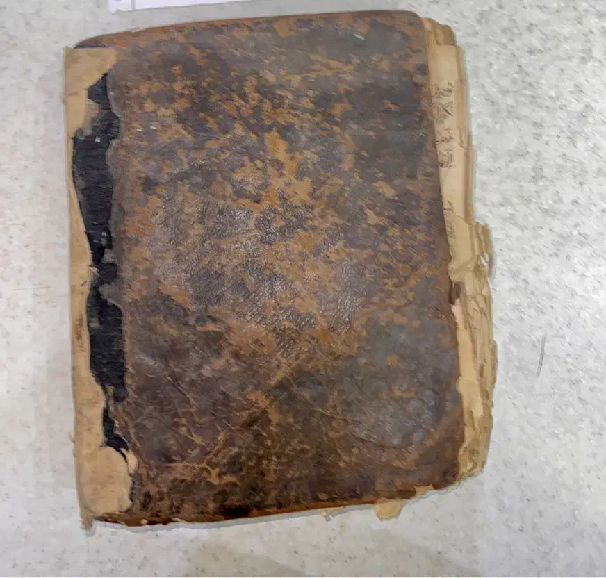 قرآن قدیمی خطی|کلکسیون اشیاء عتیقه|گرمدره, |دیوار