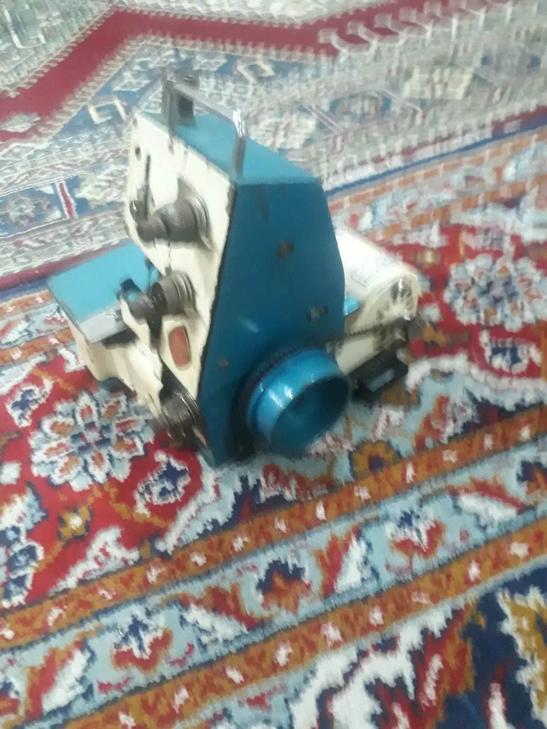 سردوز|چرخ خیاطی و ریسندگی|رشت, جانبازان|دیوار