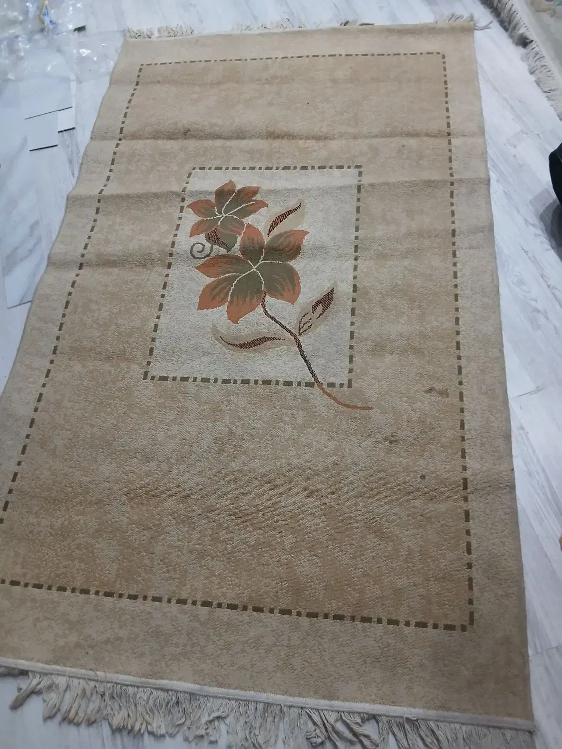 قالیچه|فرش|تهران, علم و صنعت|دیوار