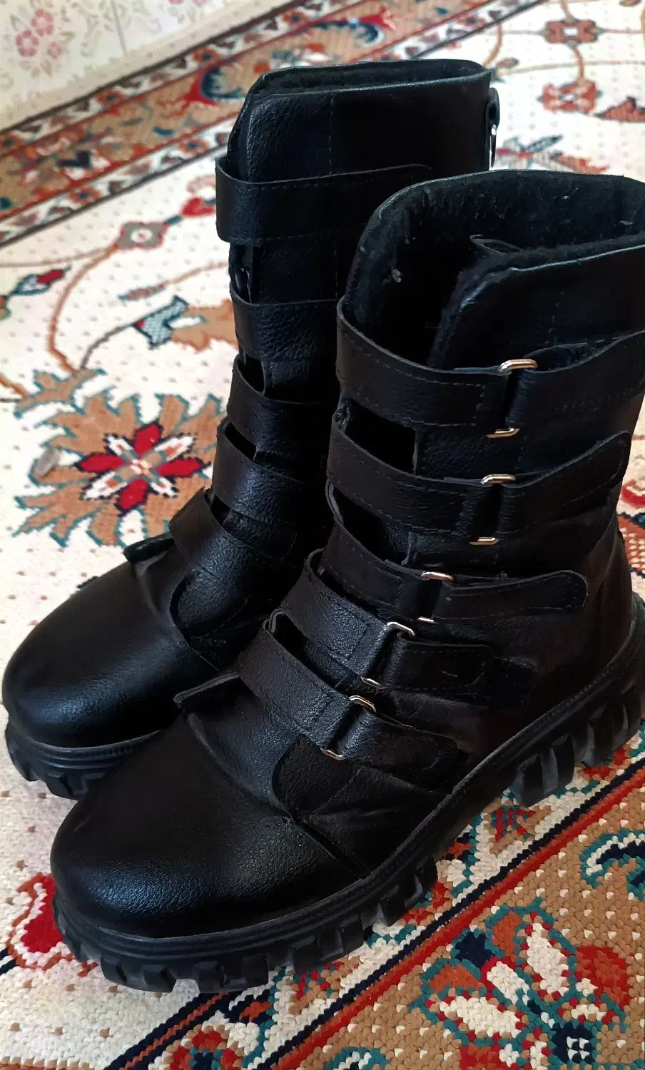 بوت|کیف، کفش، کمربند|فیروزکوه, |دیوار