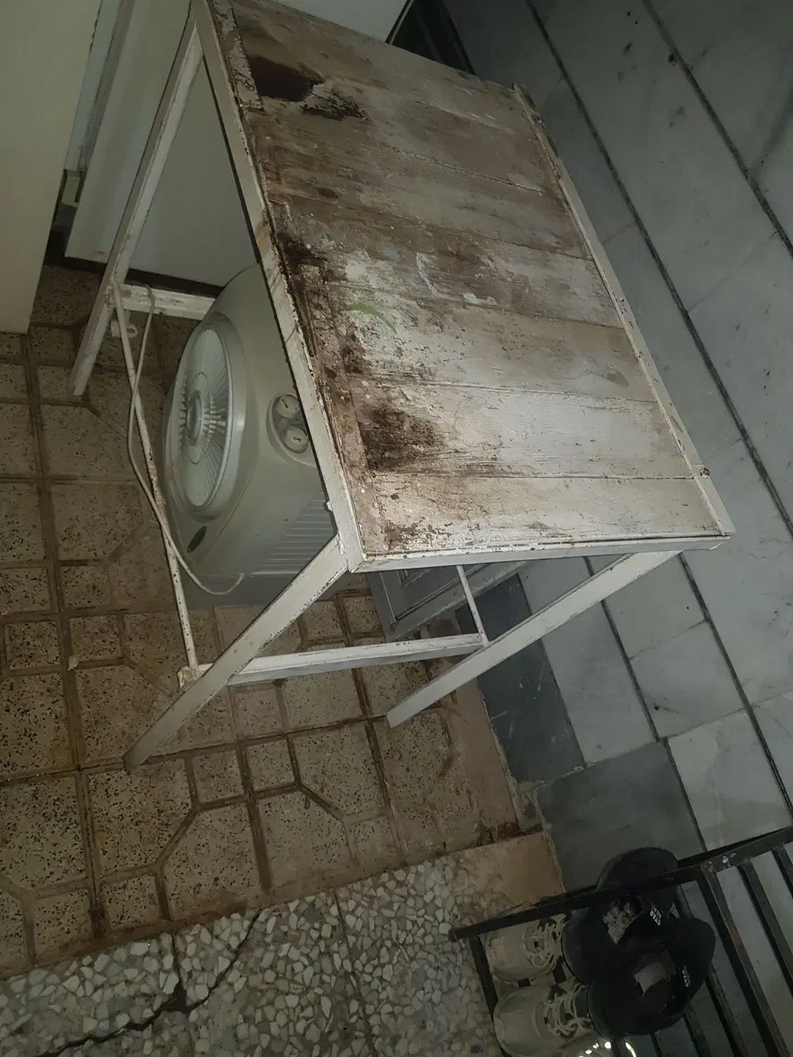 میزکار آهنی|صندلی و نیمکت|اقبالیه, |دیوار