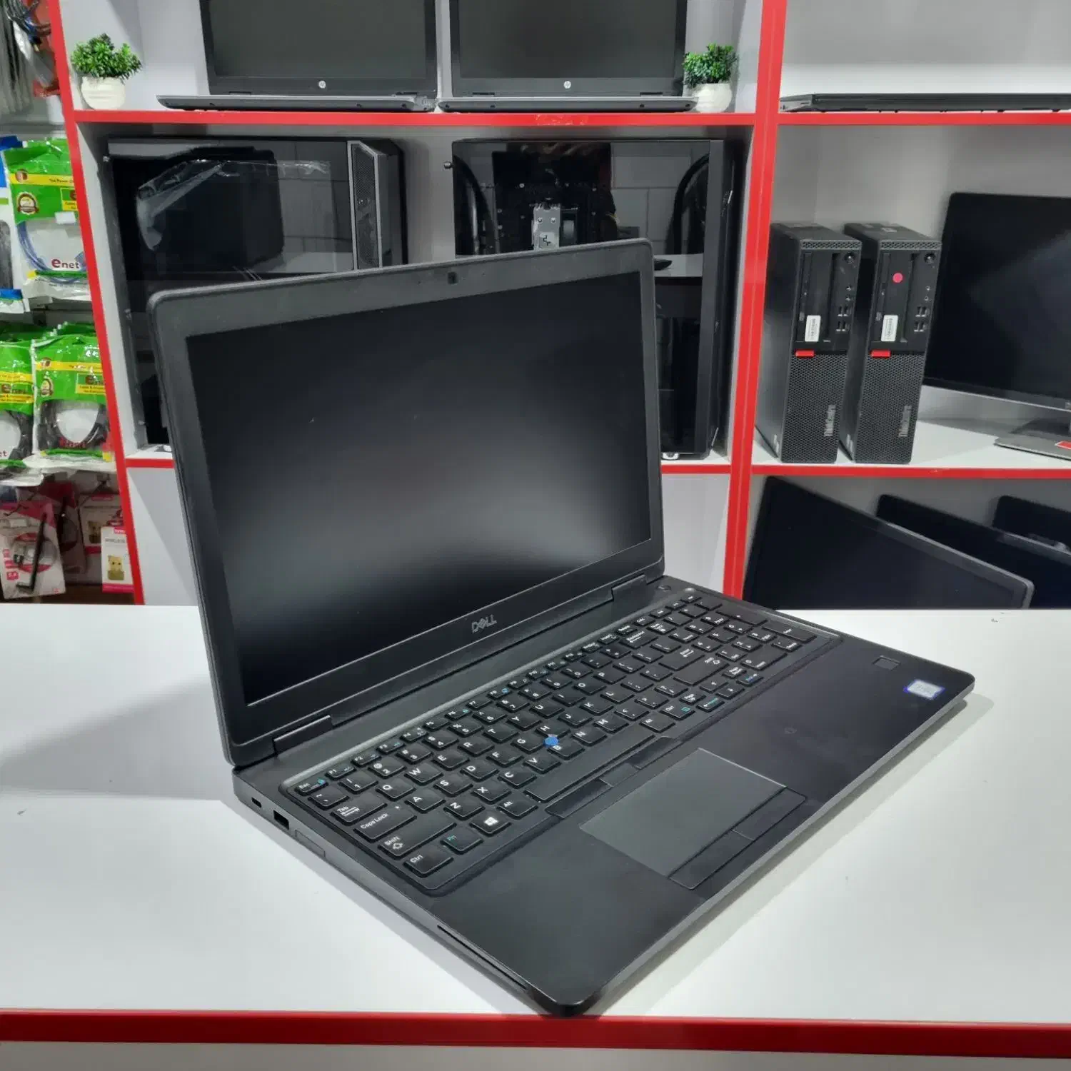 لپتاپ Dell 5570 نسل ۶، چغادک|رایانه همراه|بوشهر, |دیوار