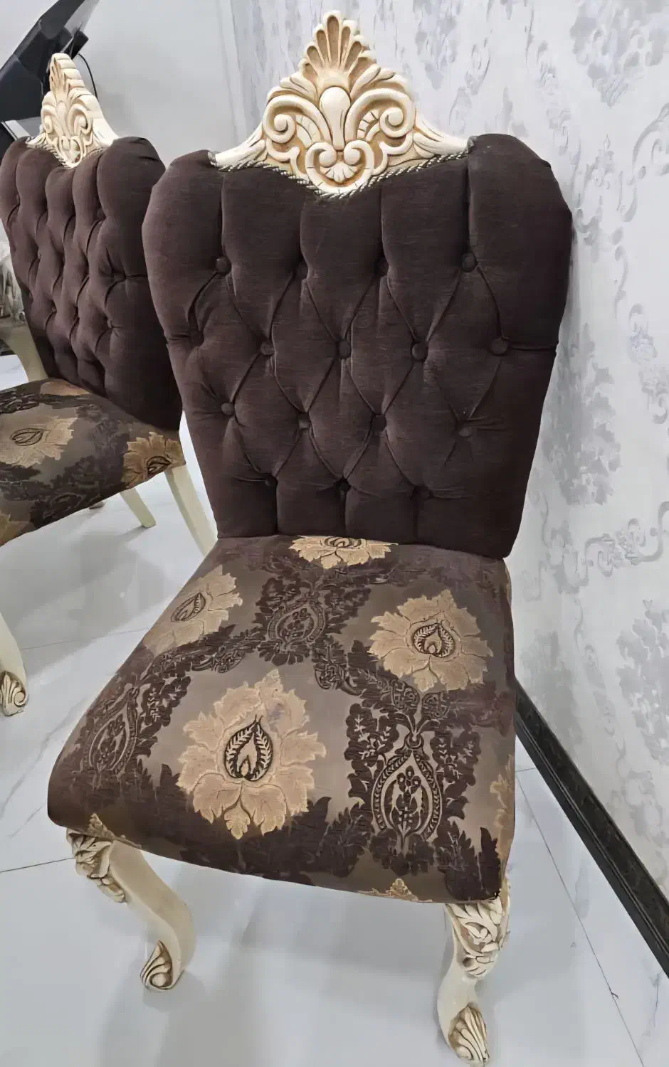 میز نهارخوری بزرگ 8 نفره تمیز با صندلی های راحتی|میز و صندلی غذاخوری|اهواز, باغ شیخ|دیوار