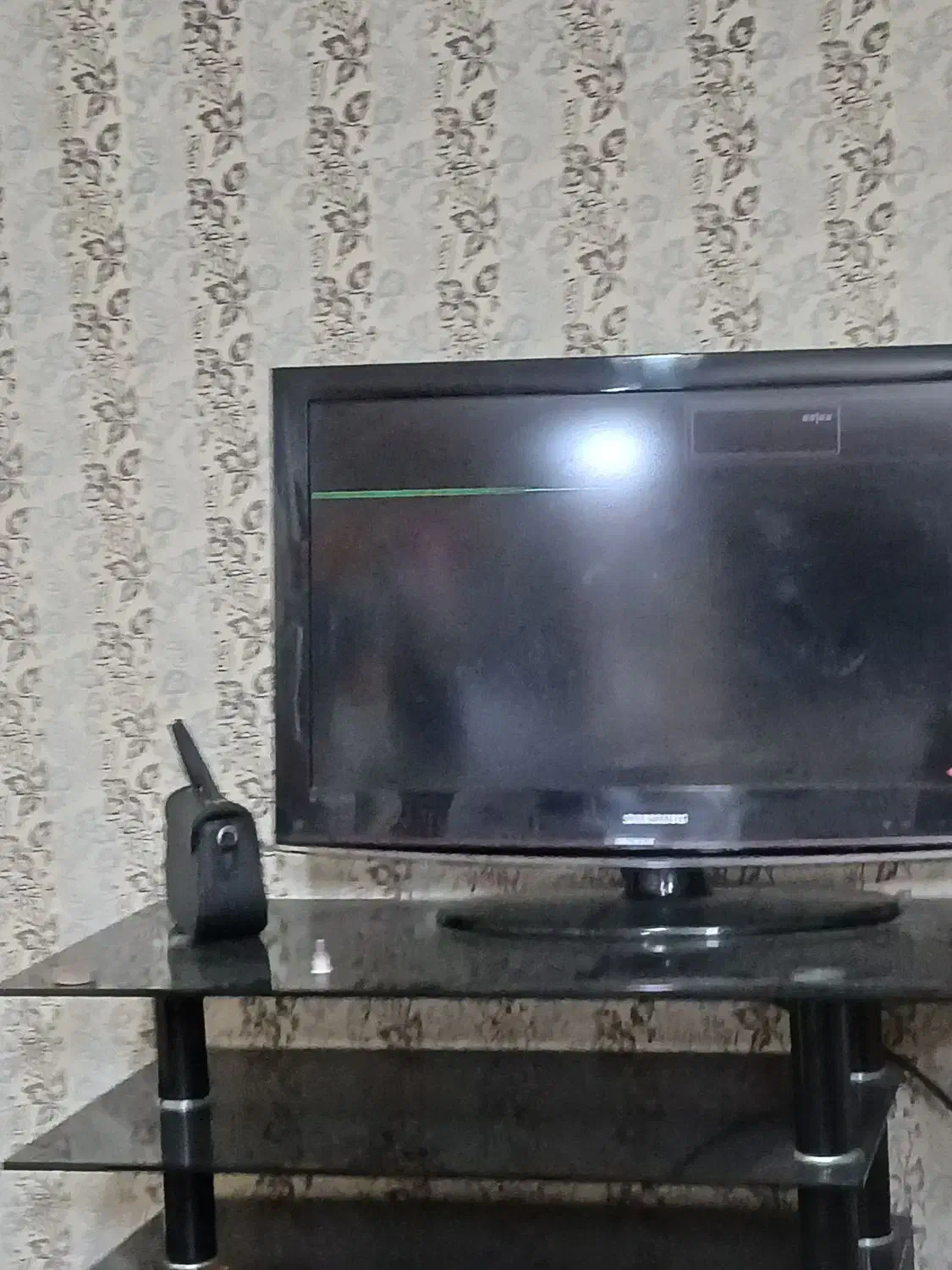 ال سی دی سامسونگ ۳۲ اینچ|تلویزیون و پروژکتور|کرمانشاه, |دیوار