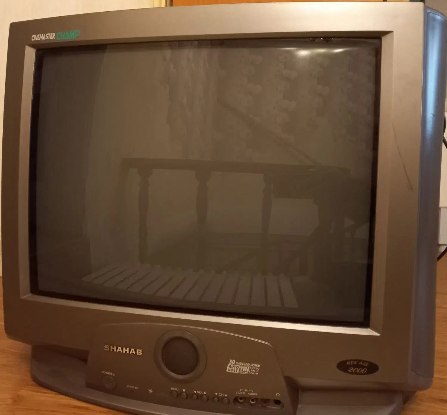 تلویزیون شهاب|تلویزیون و پروژکتور|رشت, گلسار|دیوار