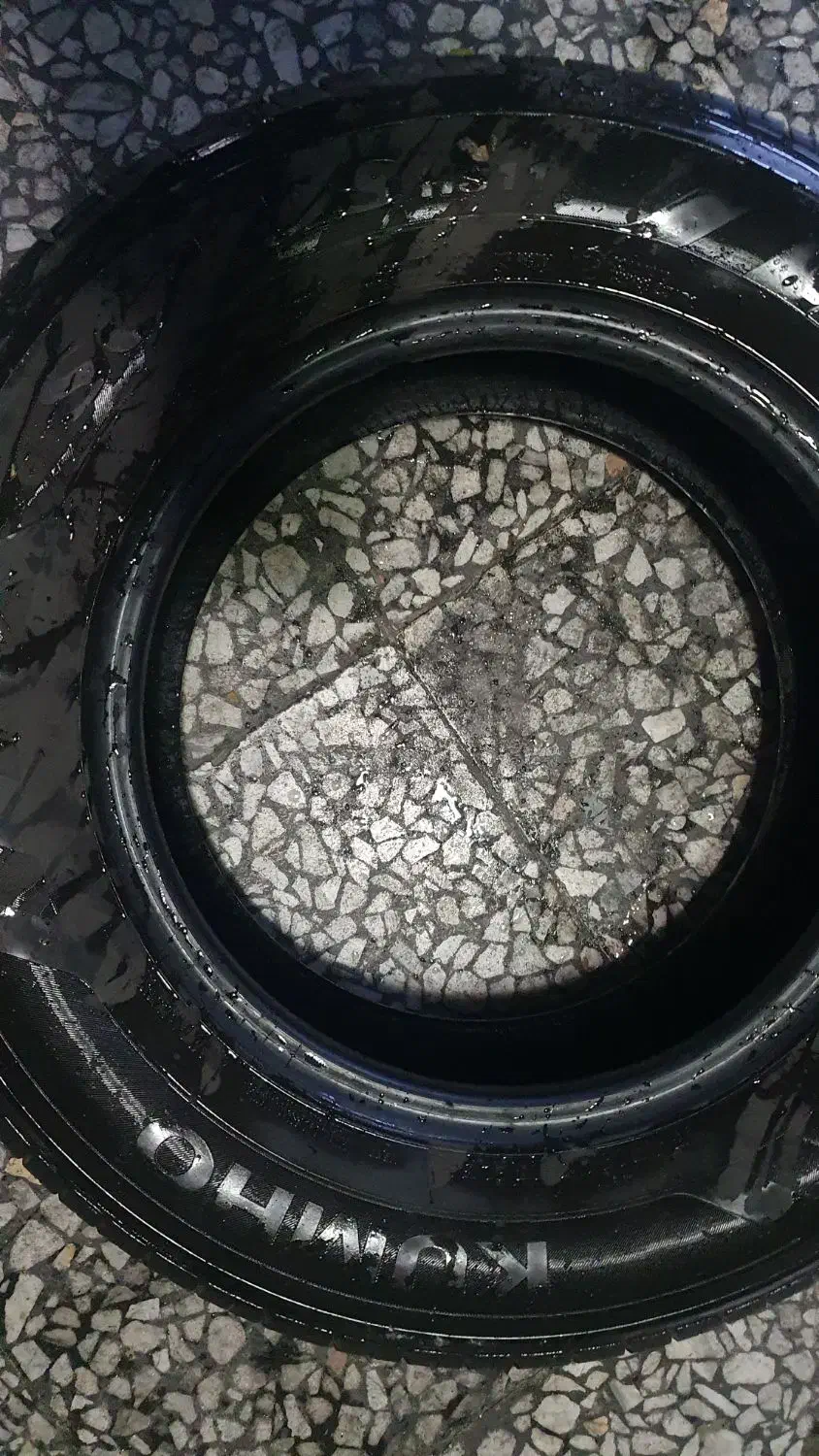 لاستیک کومهو کره ۱۸۵.۷۰.۱۳|قطعات یدکی و لوازم جانبی|تهران, والفجر|دیوار