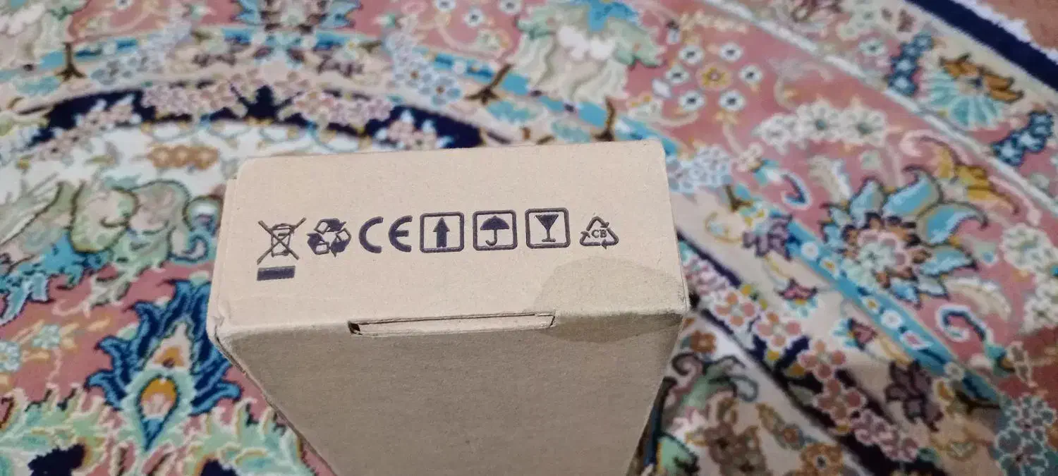 یک عدد باطری.|رایانه همراه|چهارباغ, |دیوار