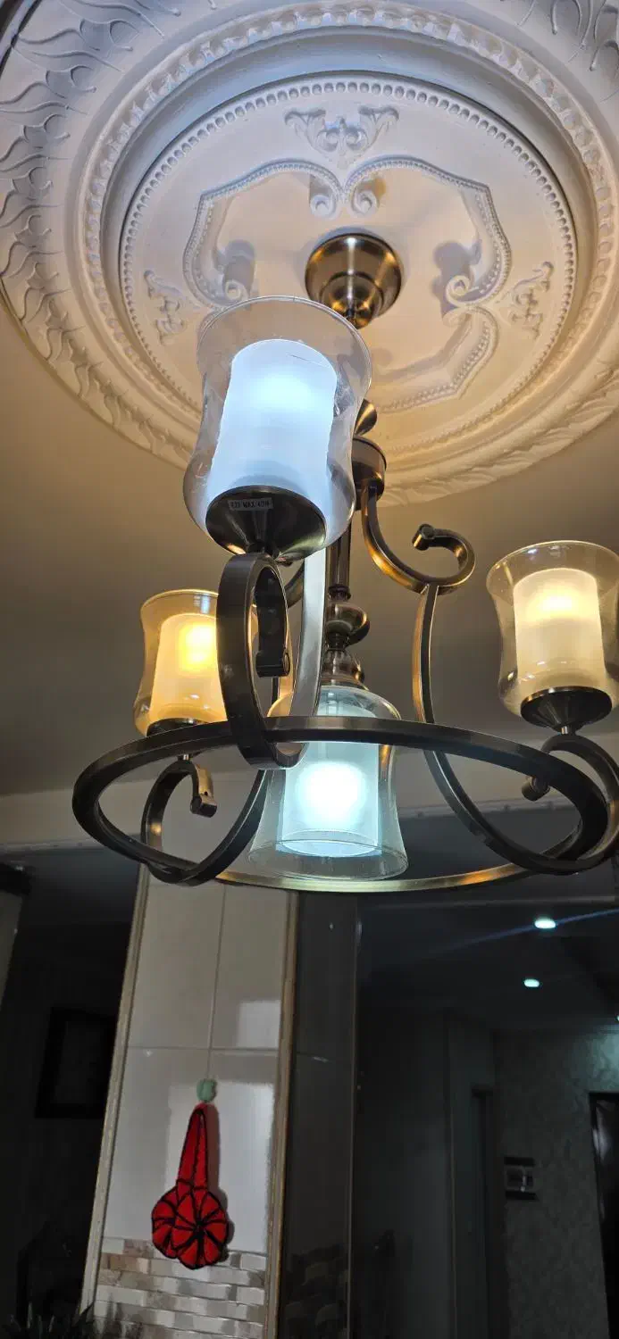 لوستر کاملا سالم و نو|لوستر و چراغ آویز|تهران, تهرانسر شرقی|دیوار