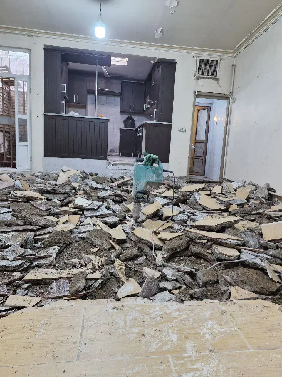 بتن کنی و تخریب ( دژبر ) (دقت و کیفیت وسرعت)ائلدار|خدمات پیشه و مهارت|تبریز, |دیوار