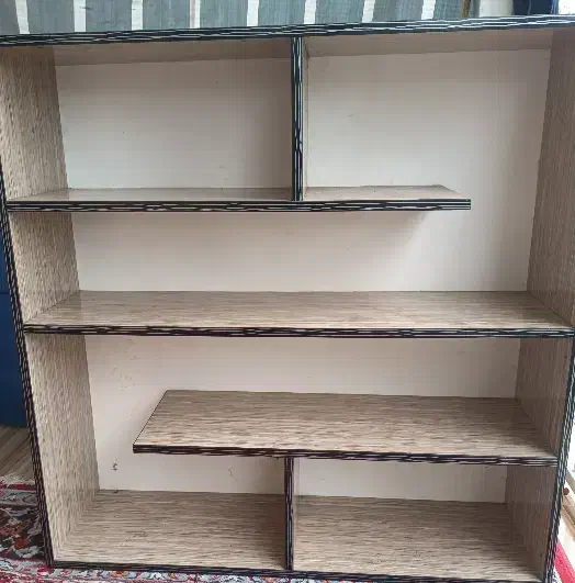 کتابخانه یا قفسه ی مغازه|کتابخانه، شلف، قفسه‌های دیواری|سنگر, |دیوار