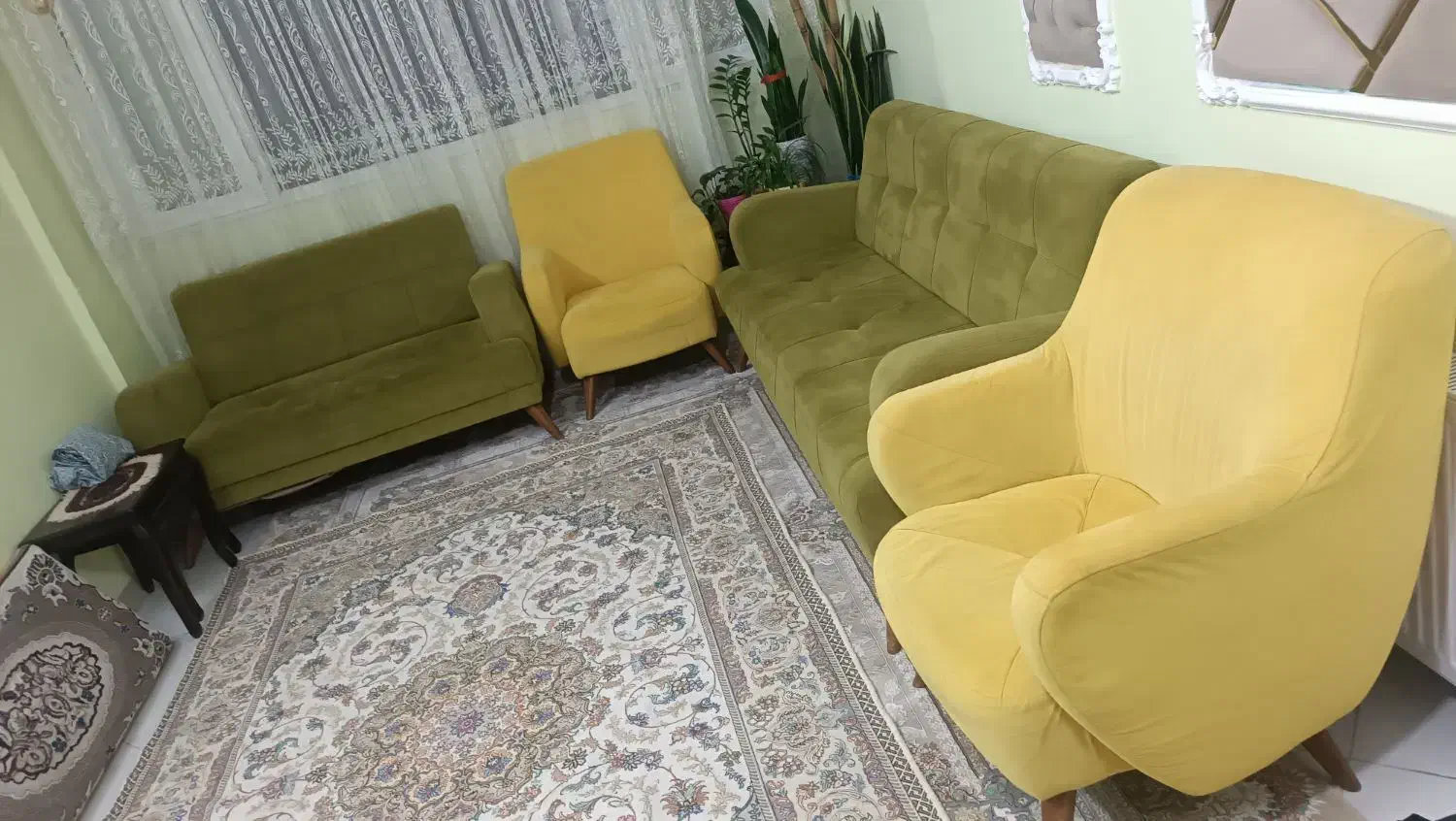 مبل راحتی گلبهار|مبلمان خانگی و میز عسلی|گلبهار, شهر جدید گلبهار|دیوار