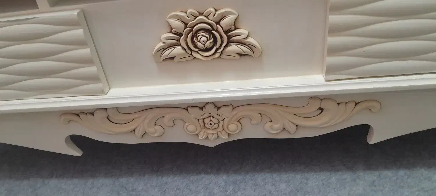 مبل و میز تلویزیون|مبلمان خانگی و میز عسلی|رشت, پیرسرا|دیوار