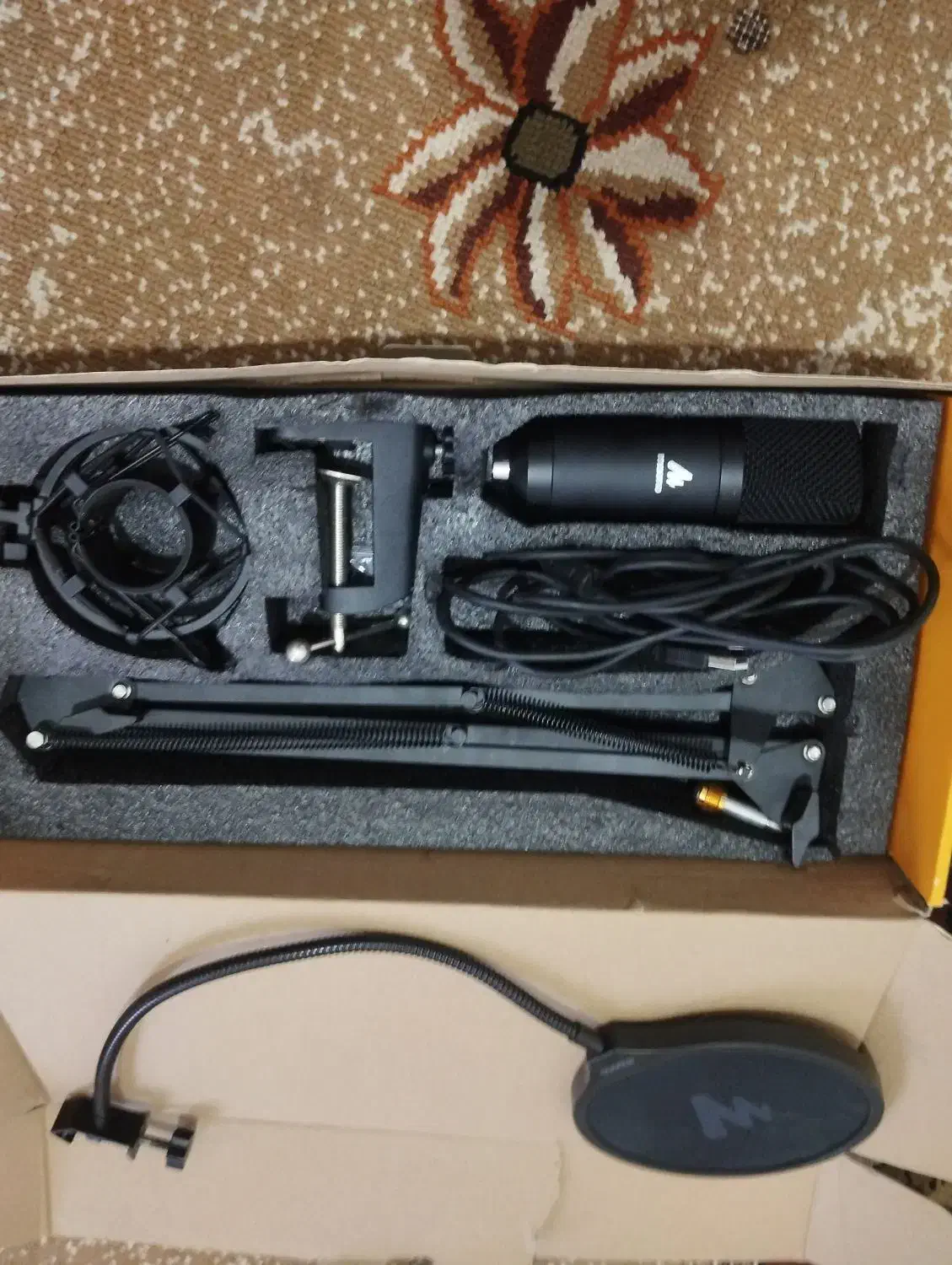 میکروفن maono|صوتی و تصویری|مزرعه کتول, |دیوار