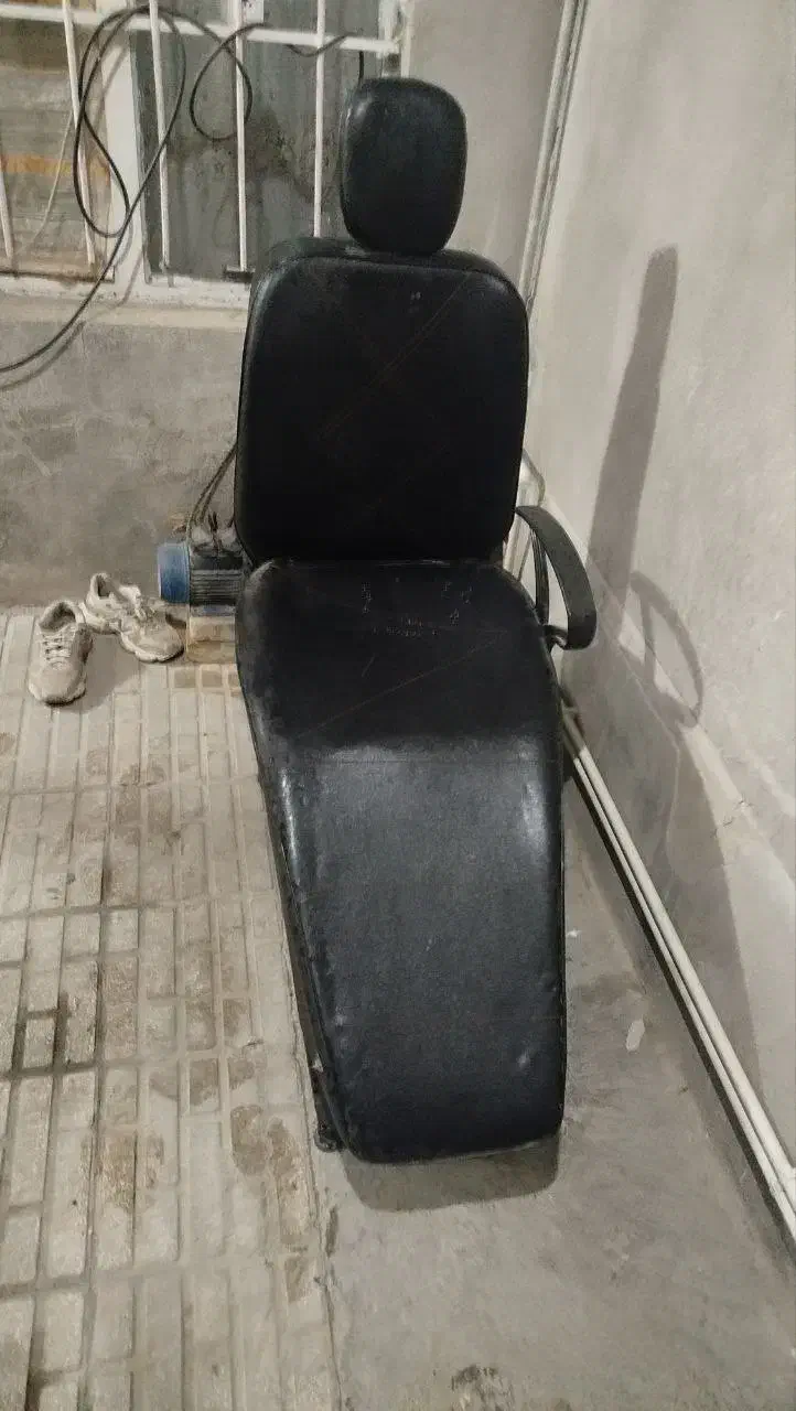 صندلی آرایشی|آرایشگاه و سالن‌های زیبایی|کرمانشاه, |دیوار