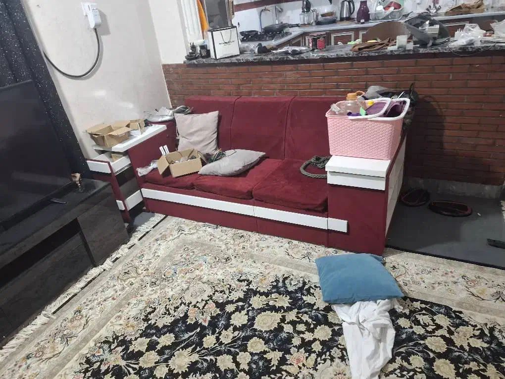 مبل و کاناپه 7 نفره قرمز رنگ|مبلمان خانگی و میز عسلی|آبادان, |دیوار