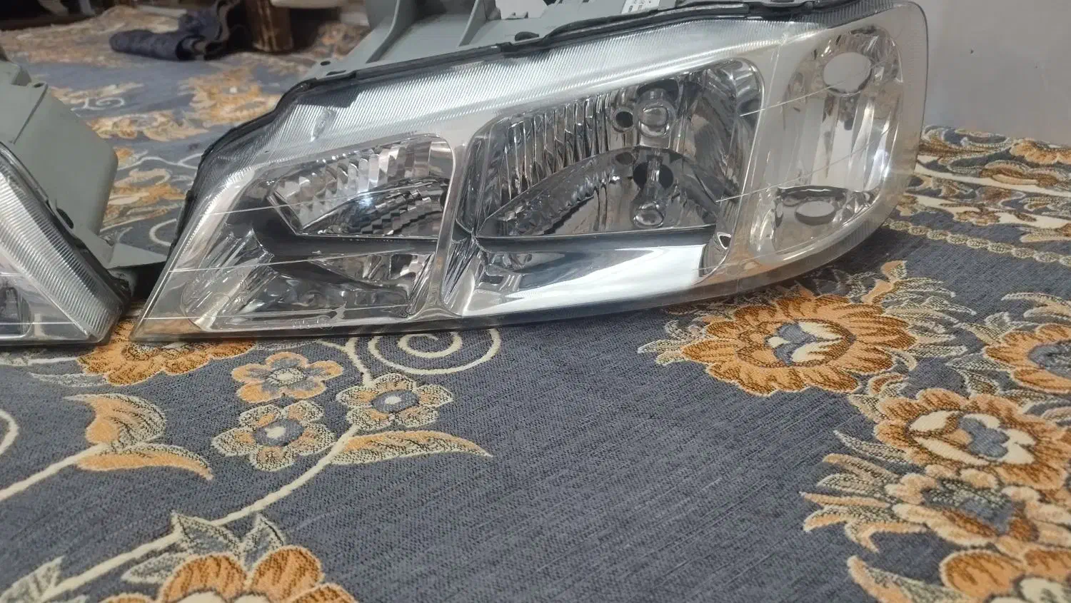 چراغ فابریک پارس|قطعات یدکی و لوازم جانبی|گلستان (تهران), |دیوار