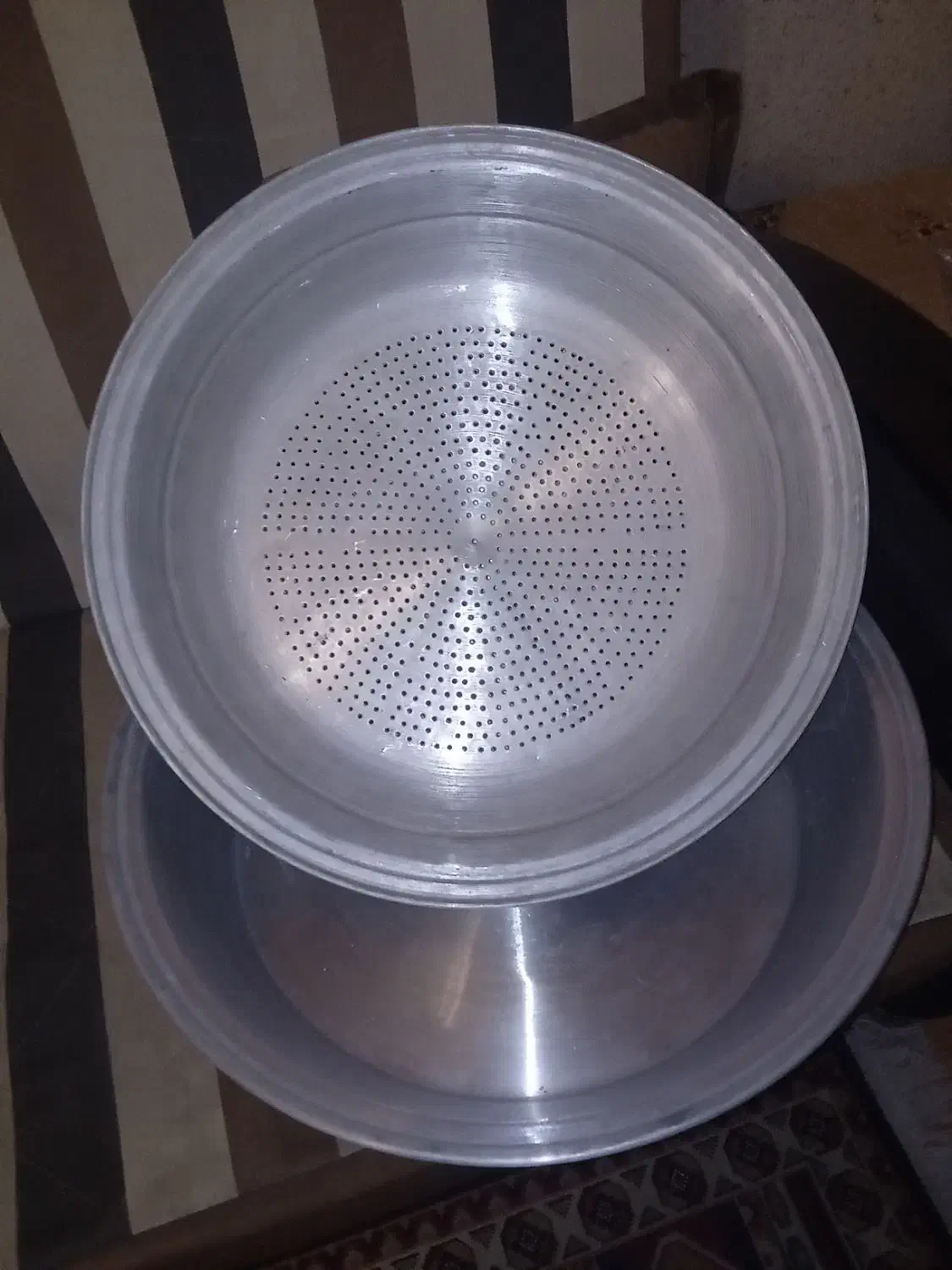 تشت وآبکش روحی کمترازیک سوم قیمت|ظروف پخت‌وپز|تهران, جنت‌آباد جنوبی|دیوار