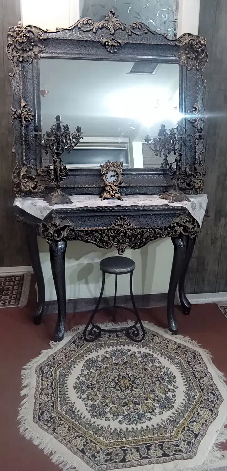 آینه|آینه|یزد, |دیوار