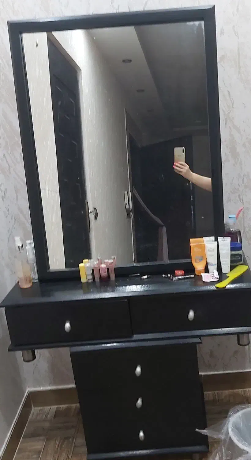 آینه با کمد|مبلمان خانگی و میز عسلی|آستانه اشرفیه, |دیوار