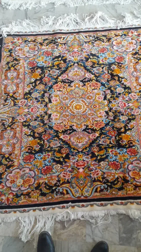 فرش دستبافت گل ابریشم نقشه سالاری|فرش|تهران, کیانشهر|دیوار