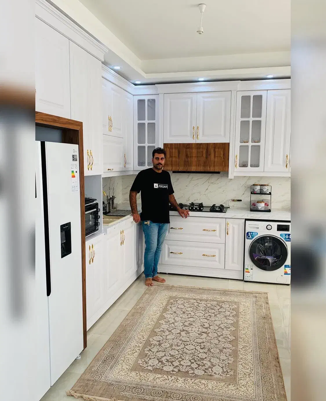 ساخت و طراحی کابینت کمد دیواری وکلیه مصنوعات چوبی|جاکفشی، کمد، دراور|کرمانشاه, |دیوار