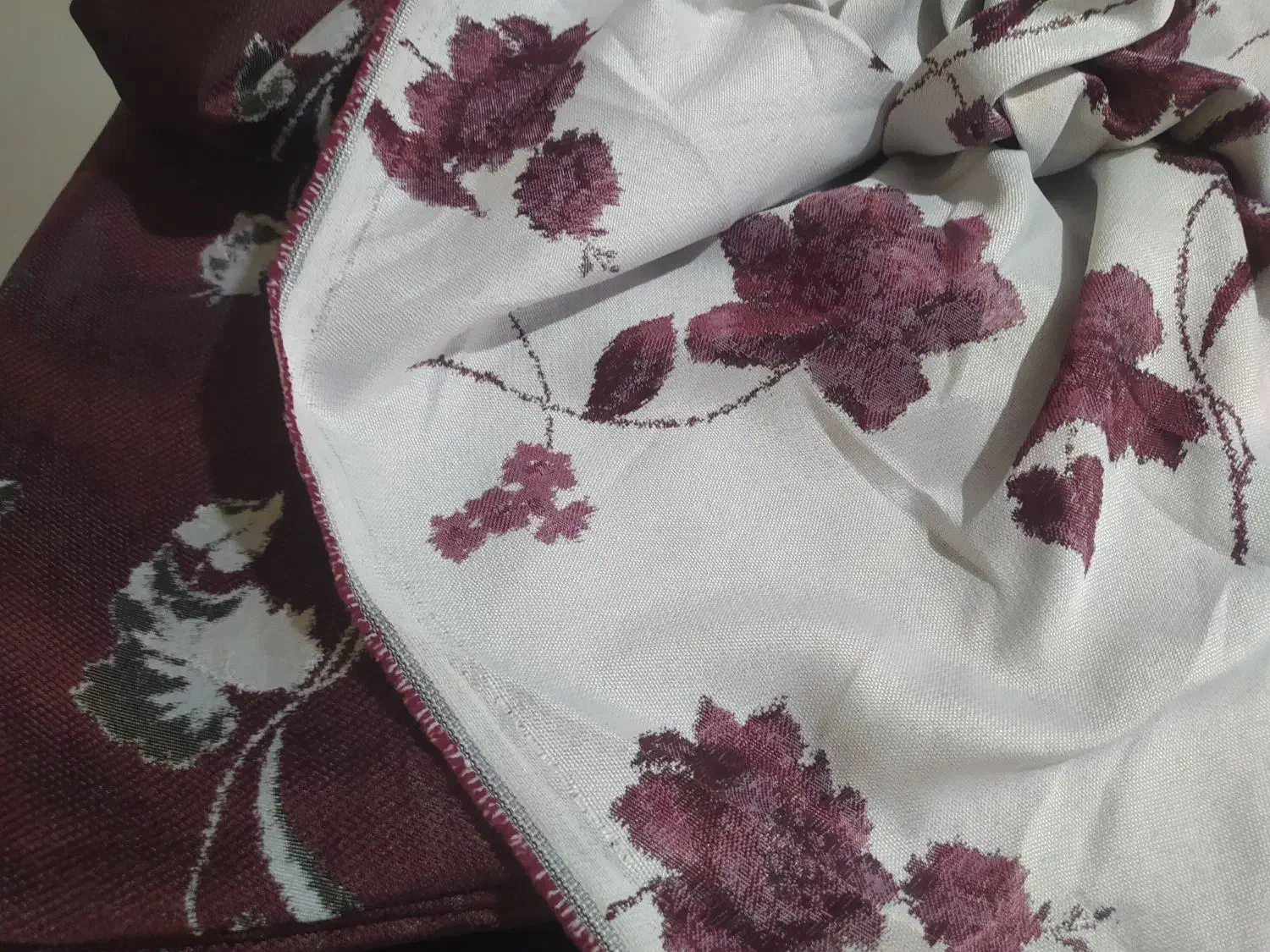 پارچه مبلی دو رو و در دو رنگ|مبلمان خانگی و میز عسلی|بوشهر, |دیوار