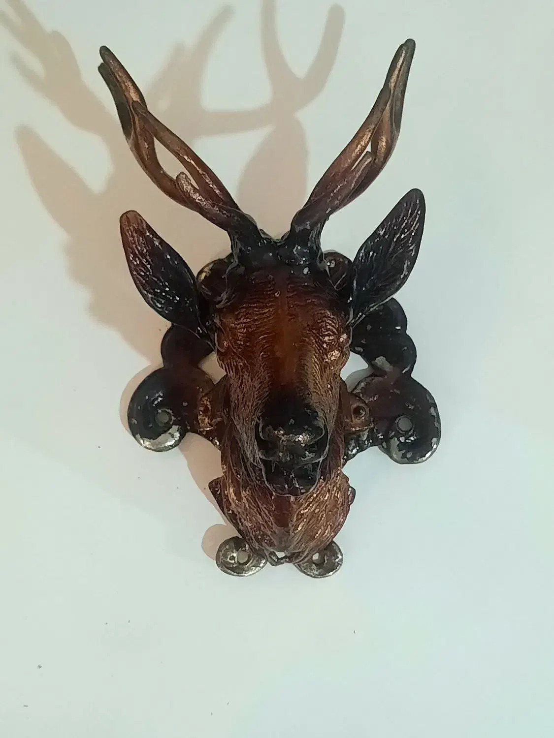 مجسمه تزیینی برنجی|مجسمه، تندیس، ماکت|شیراز, منطقه هوایی شهید دوران|دیوار