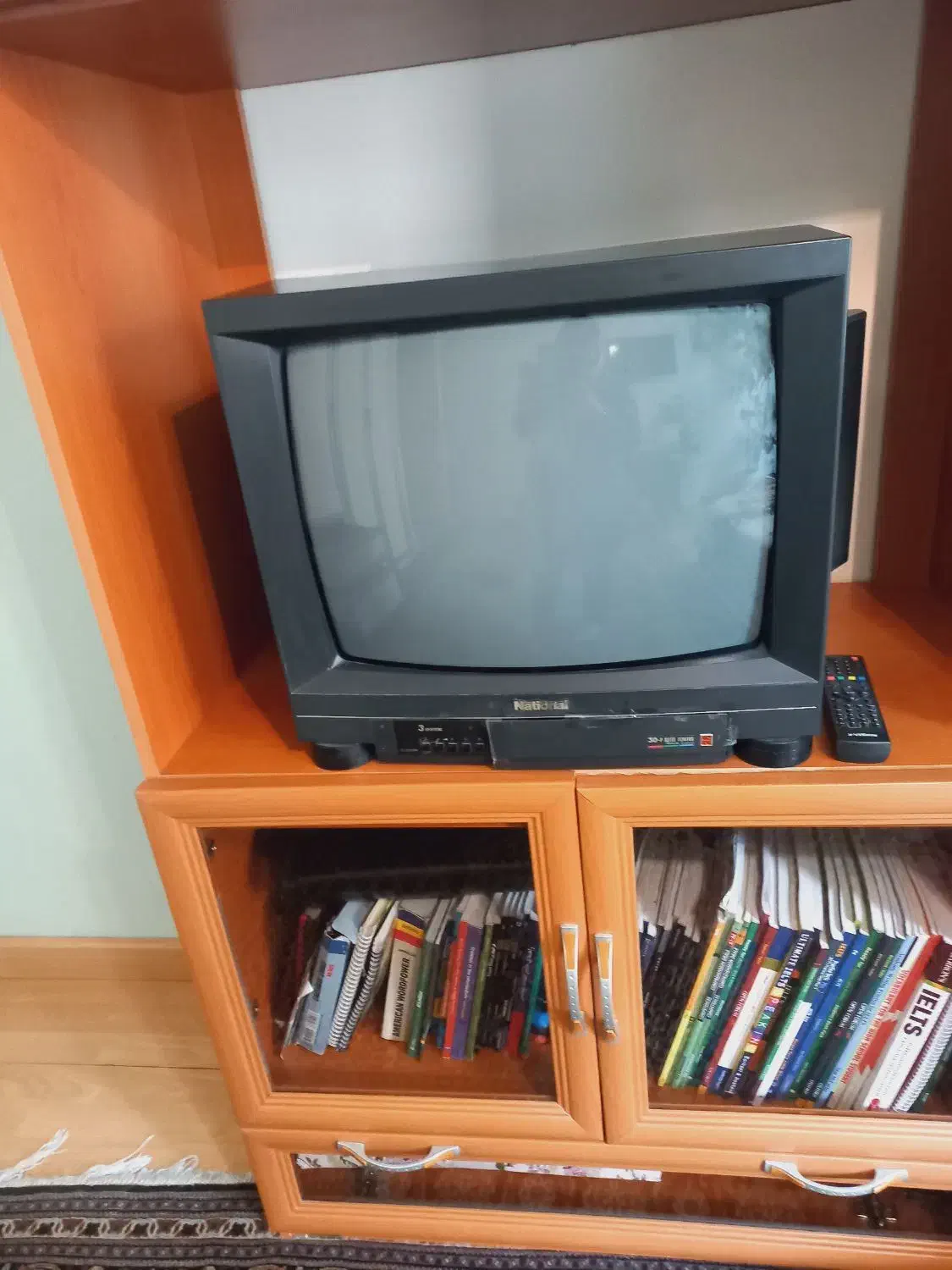 تلویزیون قدیمی|تلویزیون و پروژکتور|تبریز, |دیوار