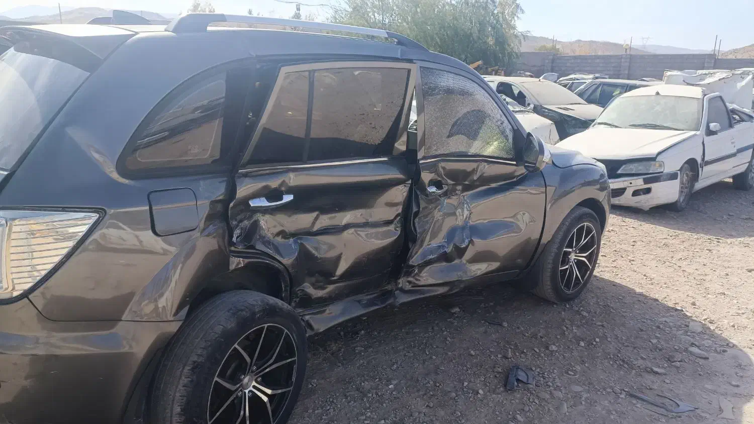 تصادفی|خودرو سواری و وانت|شیراز, شهرک فرهنگیان|دیوار